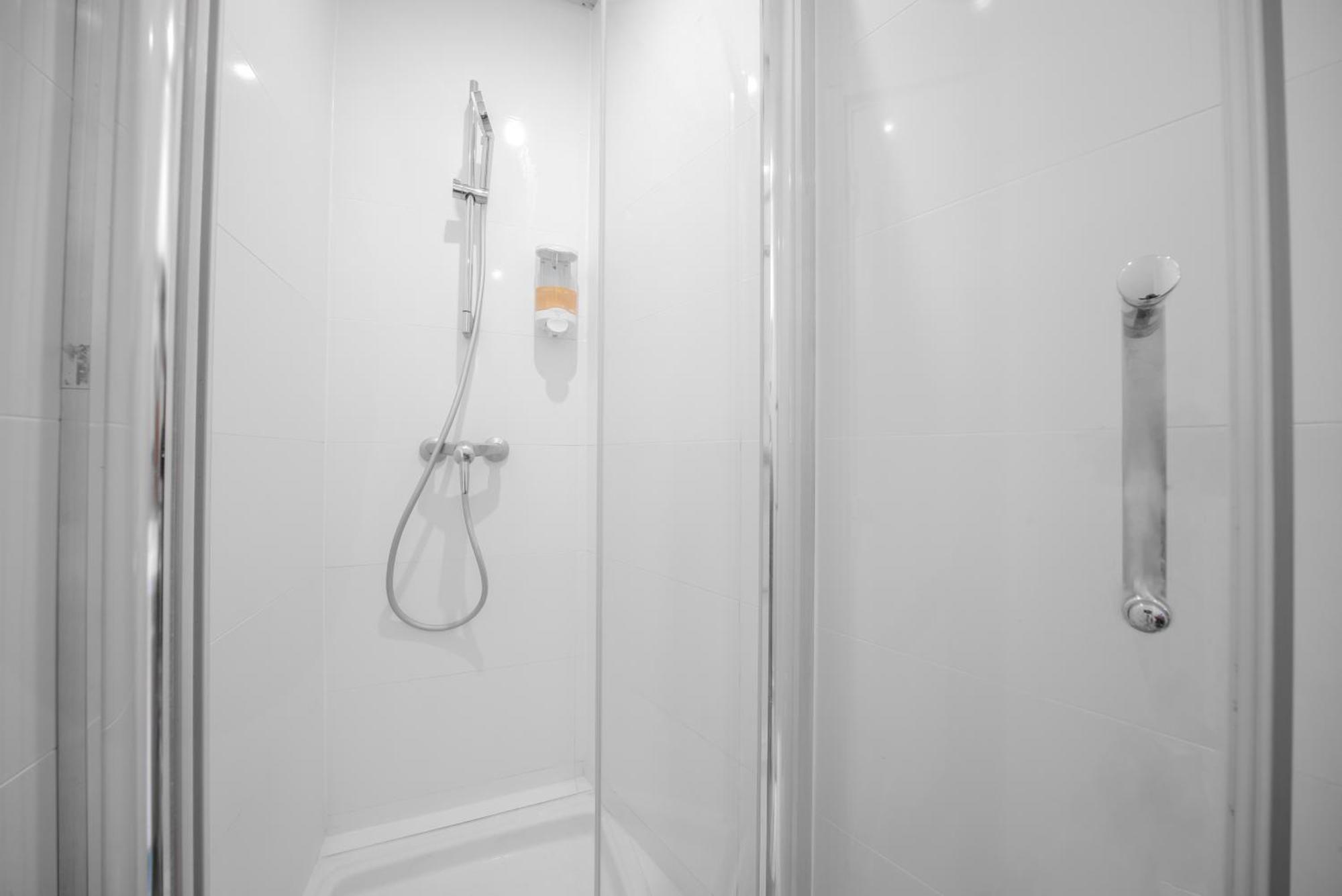 Ostello City Inn Paris *