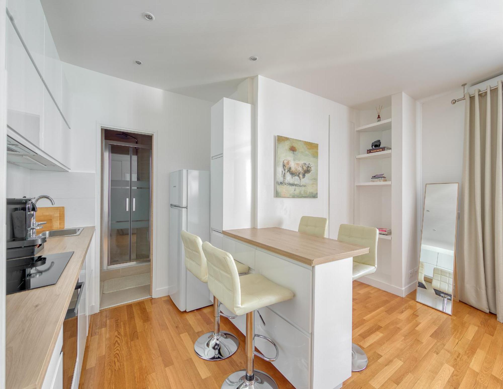 Appartamento Champs Elysees 1br Prime Location Renovated
