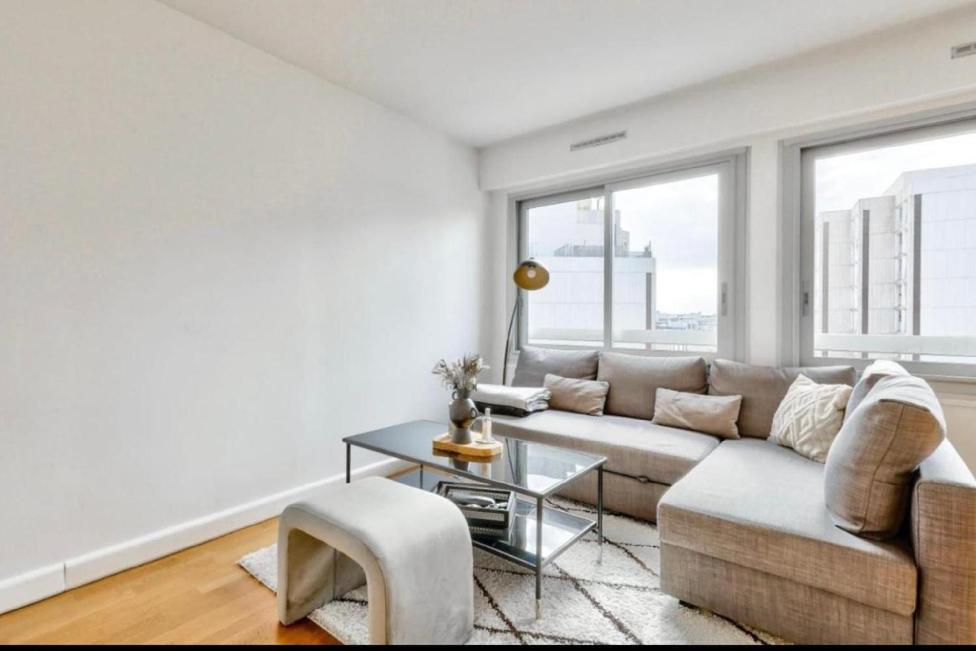 Cozy 50 M Near Pere-lachaise Paris