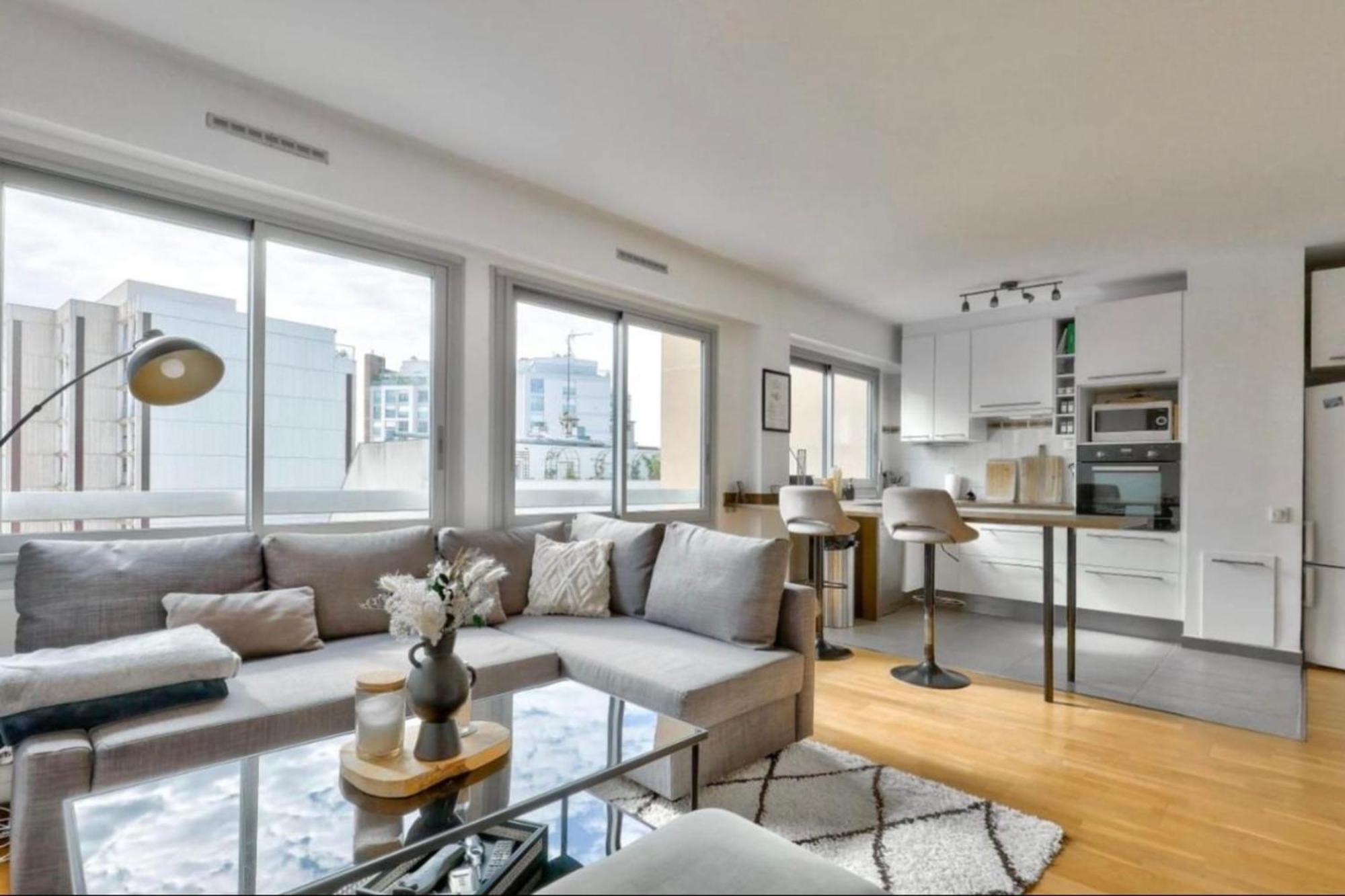 Apartment Cozy 50 M Near Pere-lachaise *