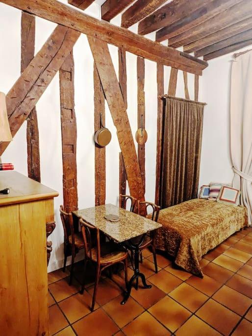 Appartamento Authentique Et Confortable - Marais