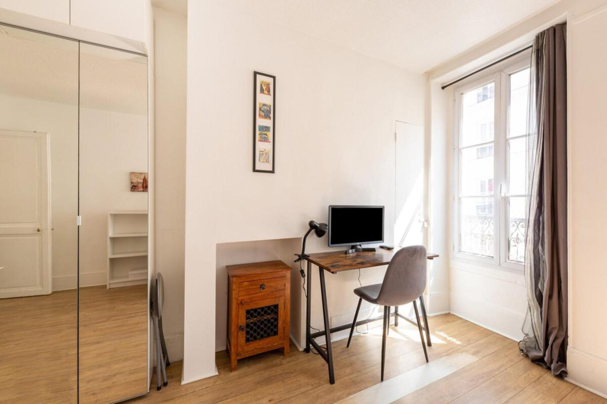 Magnificent Located In 11th * Parigi