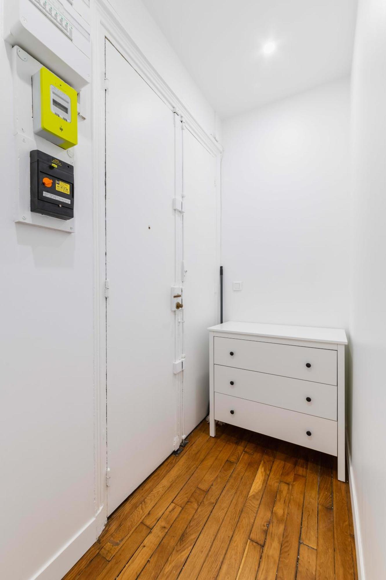 Studio Refait A Neuf Proche Metro - 19 - 2p Parigi