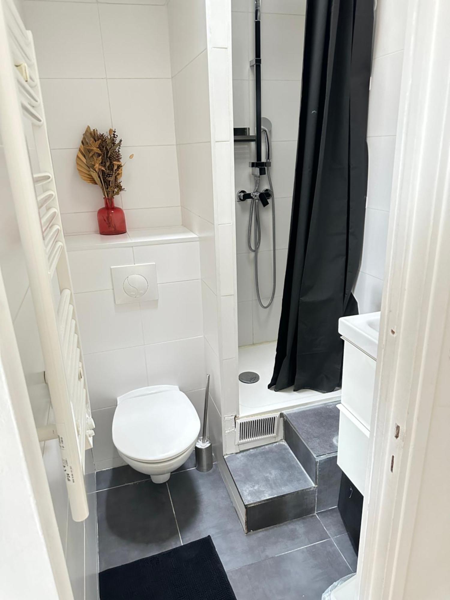 Charmant Studio Au Coeur Du 18e Apartment *