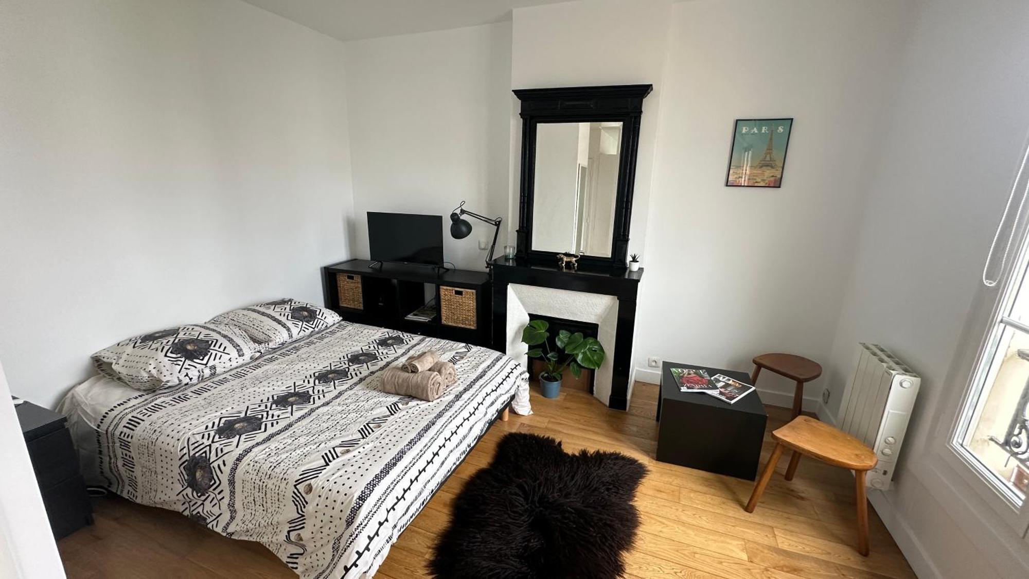 Appartamento Charmant Studio Au Coeur Du 18e *