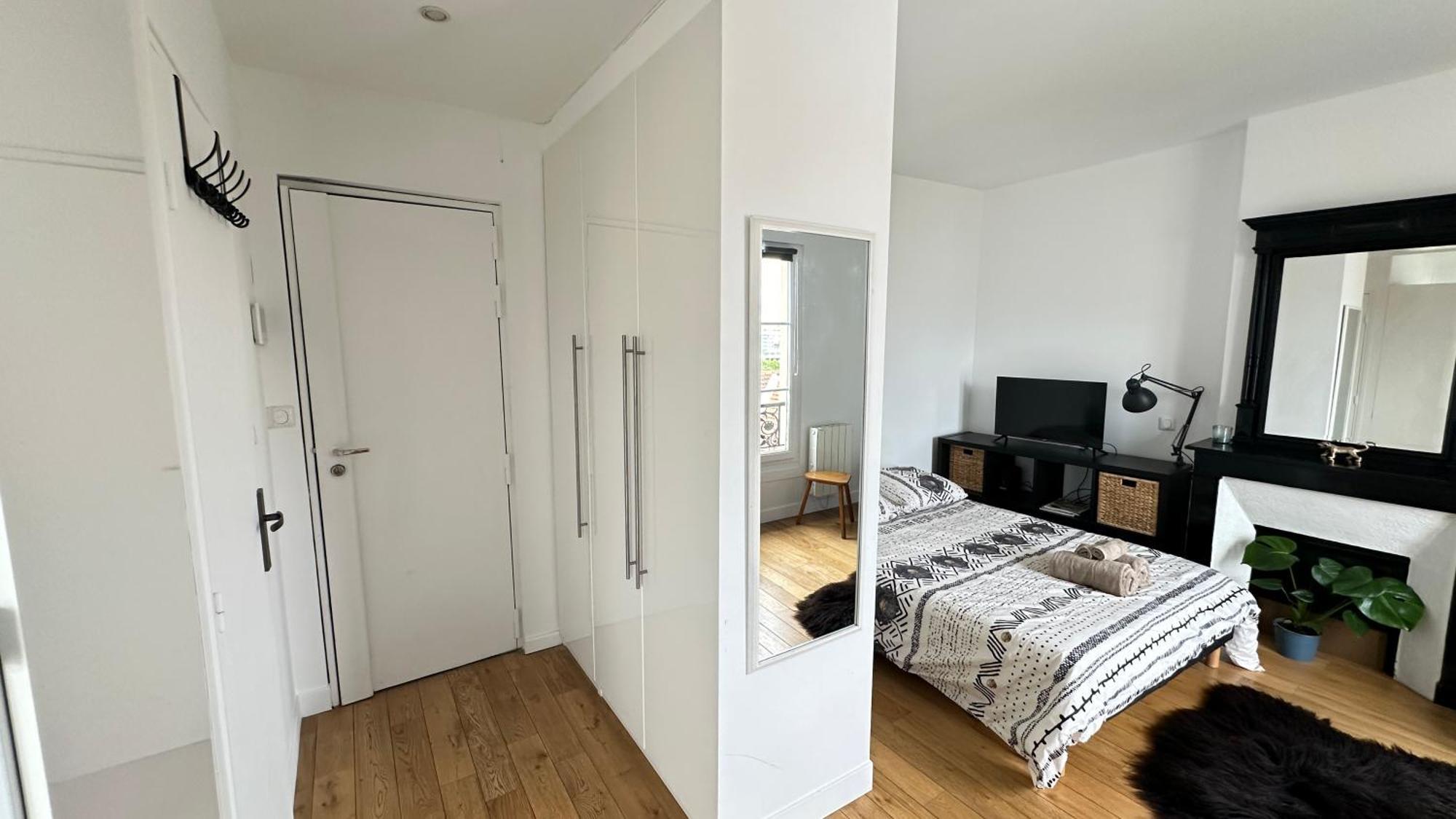 Charmant Studio Au Coeur Du 18e Apartment *