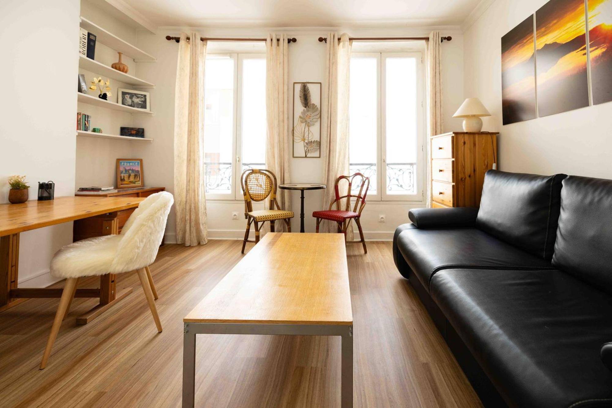 Homestay Well Located In *