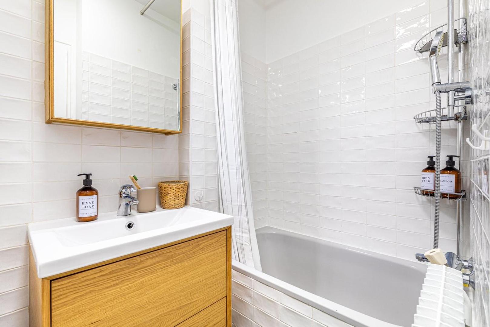 Apartment Guestready - Serene Comfort Near Sacre-coeur *