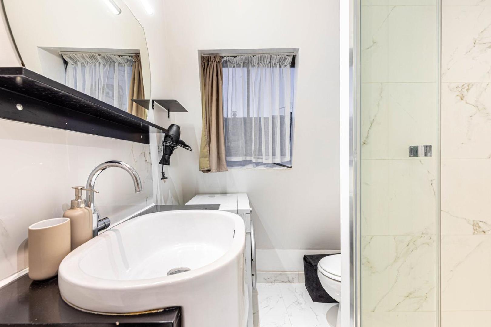 Guestready - Confortable A 2 Pas Du Louvre * Parigi