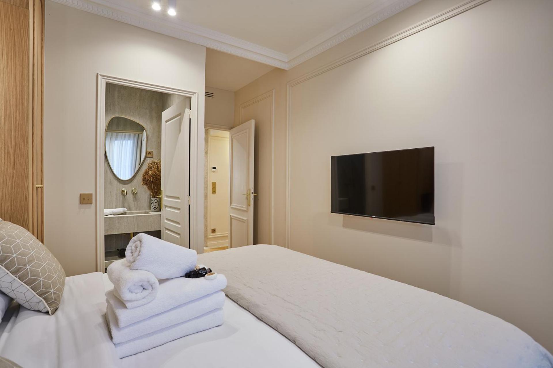 In The Marais With Air-conditioned By Studioprestige Appartamento
