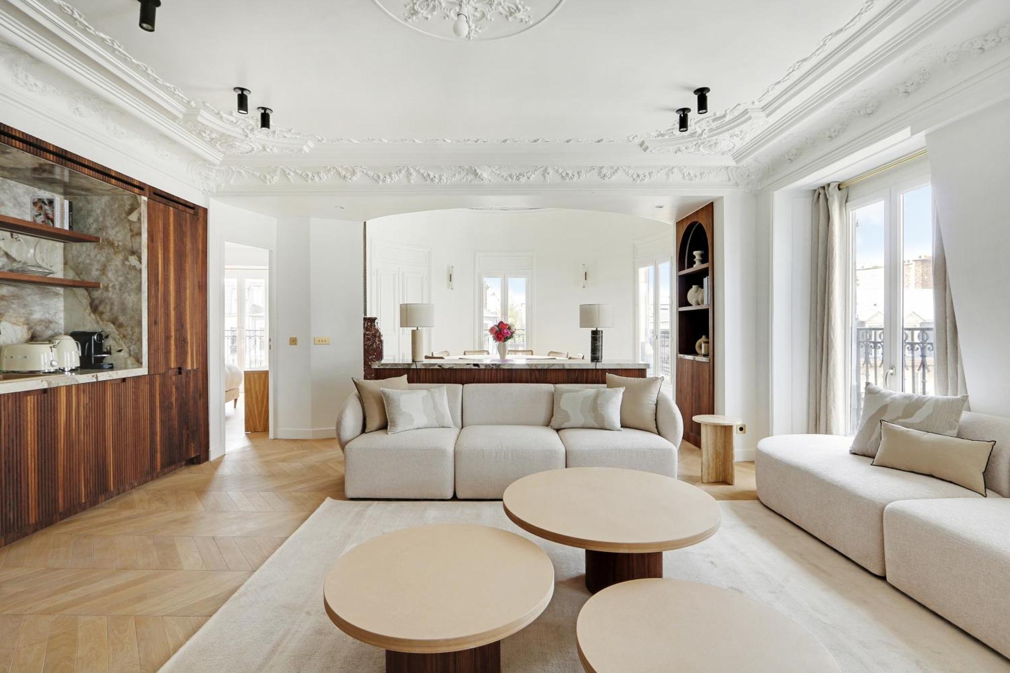 Maison Galante's With Services In La Madeleine - Opera *