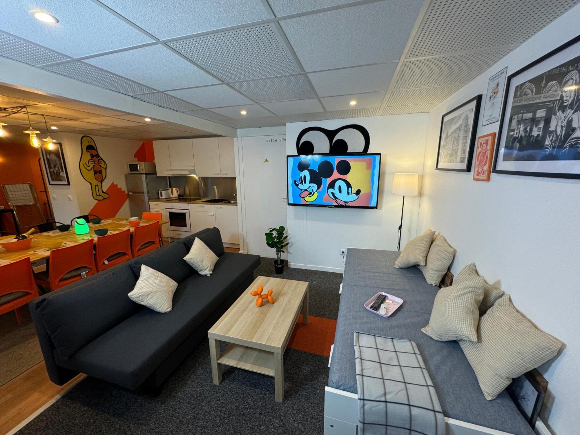 Apartment Eclectic In Near Montmartre