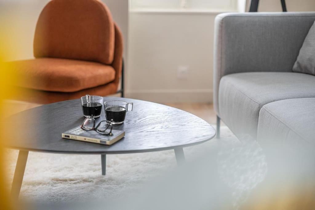 5#two Bedrooms#champs Elysees#arc De Triomphe#ac Paris