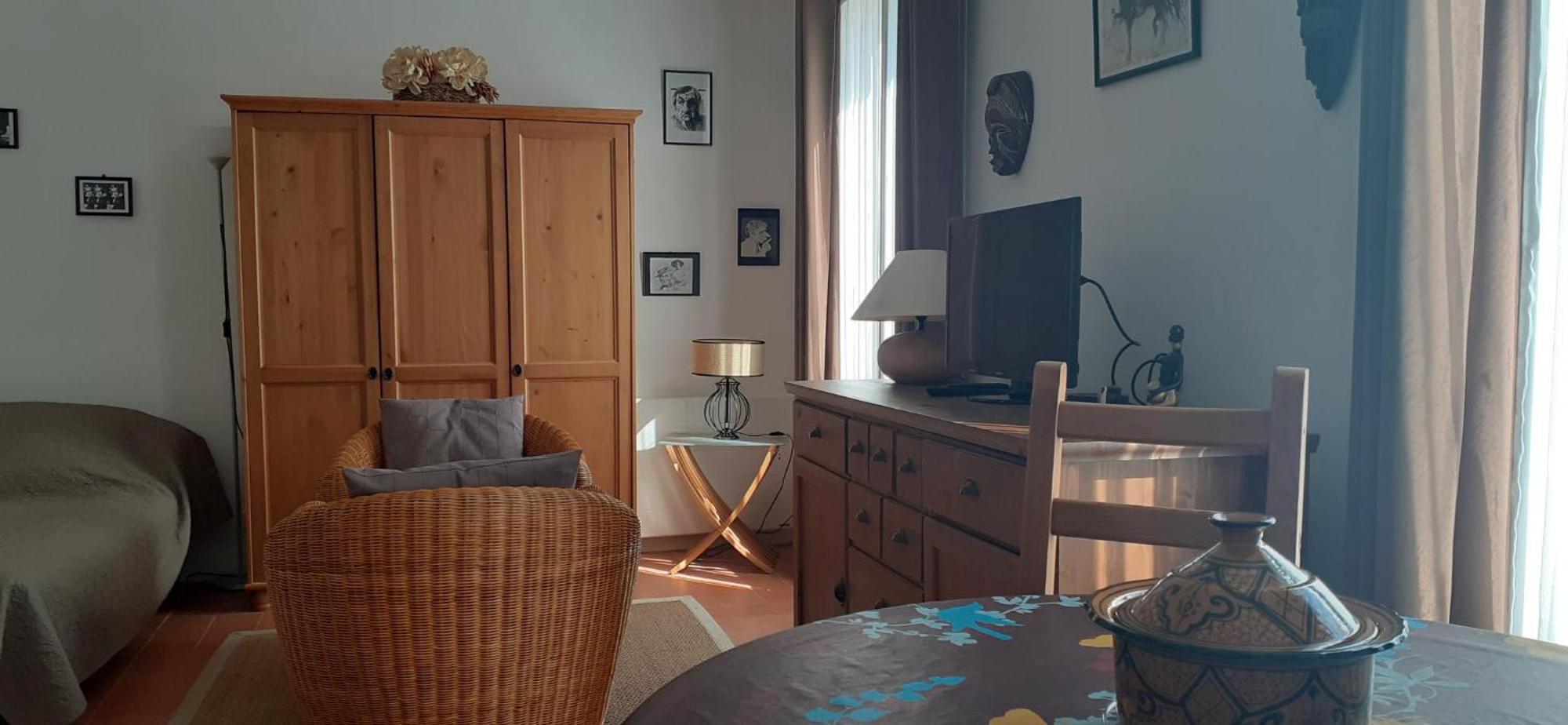 A Montmartre Apartment *