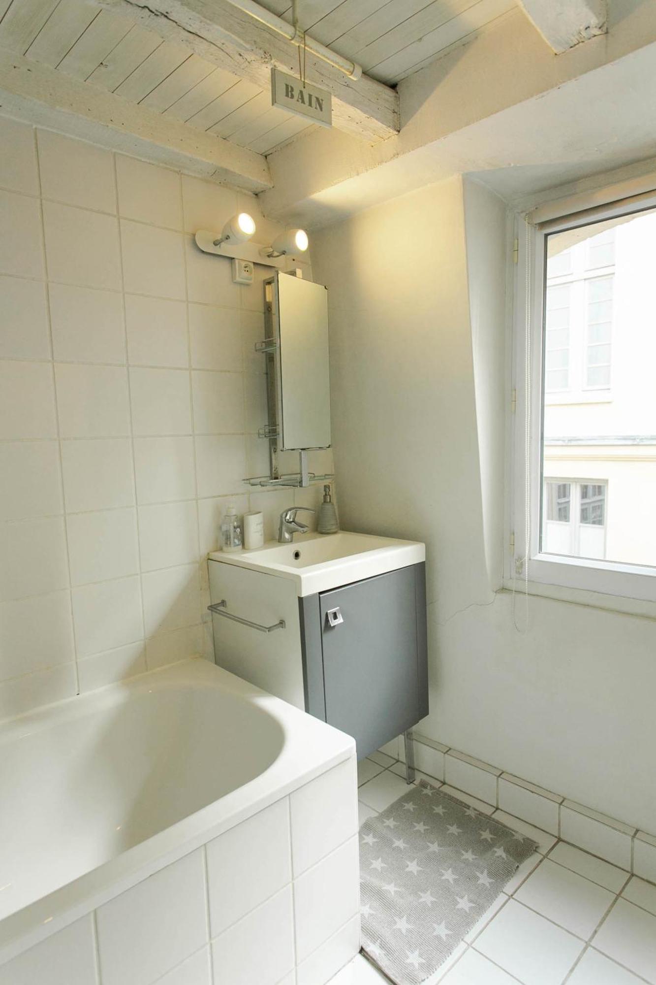 Ile Saint Louis - 1br - Cityapartmentstay Paris