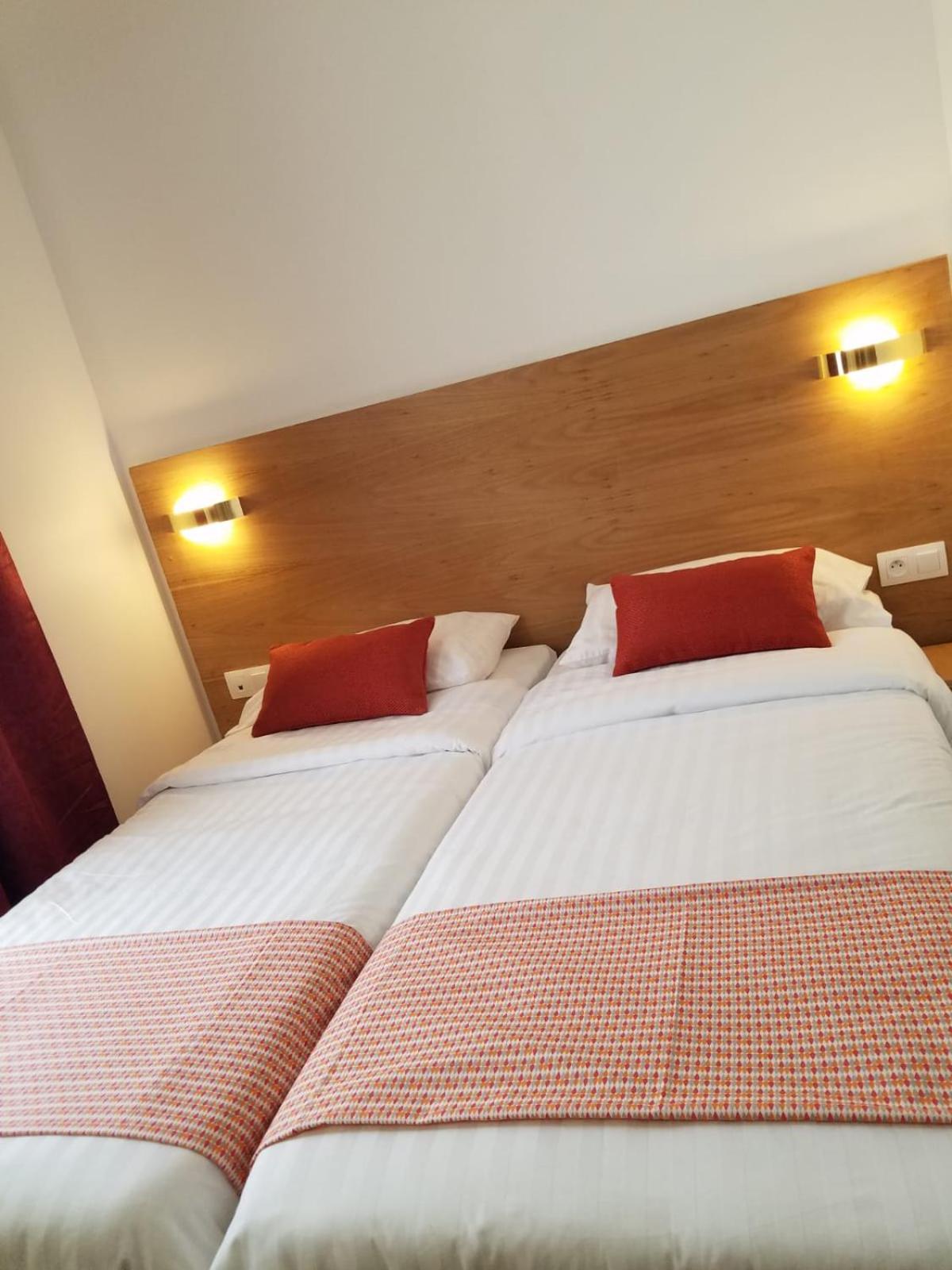 Dupleix Hotel 2*