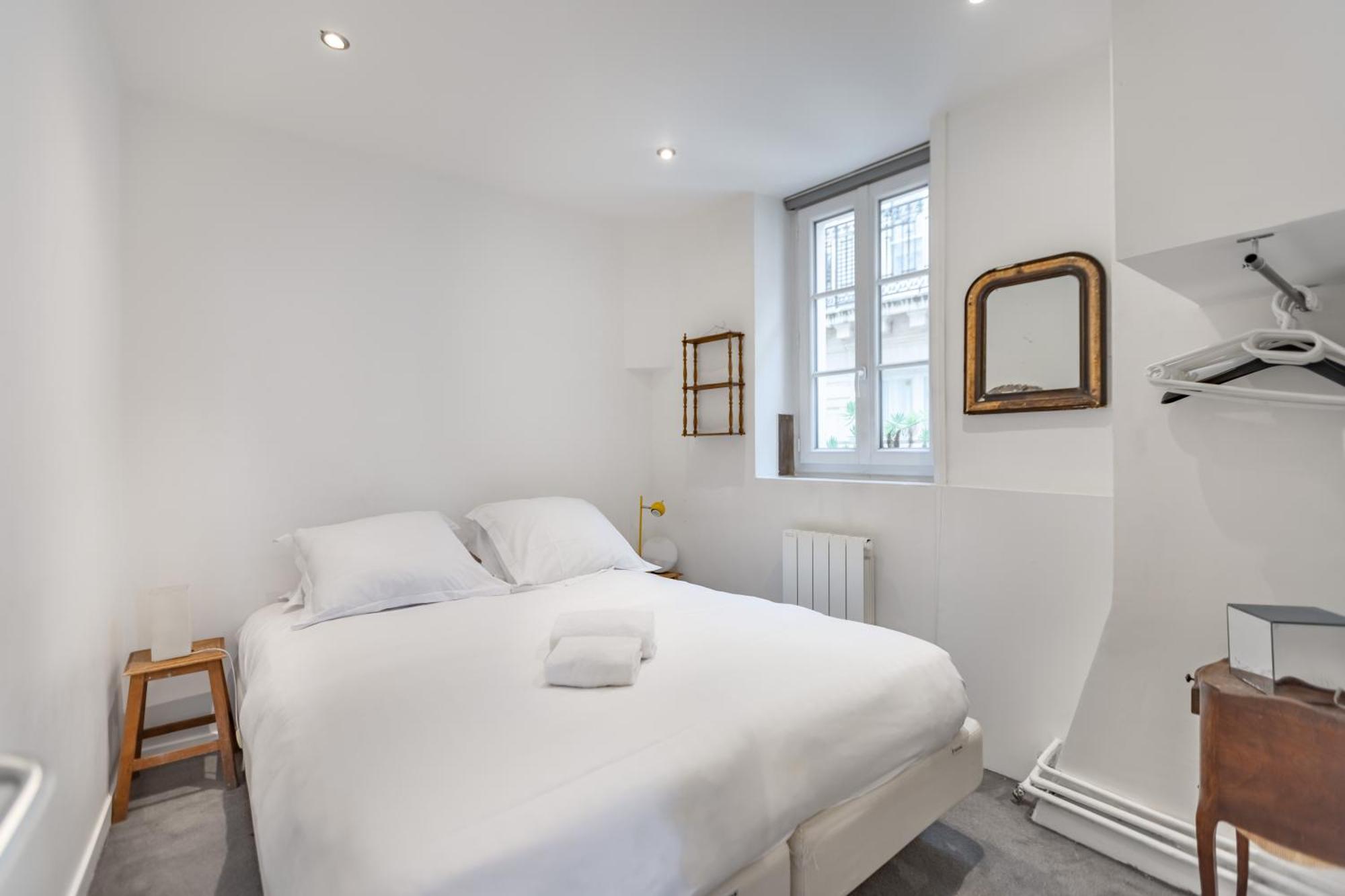 Charming Center Apartment Paris
