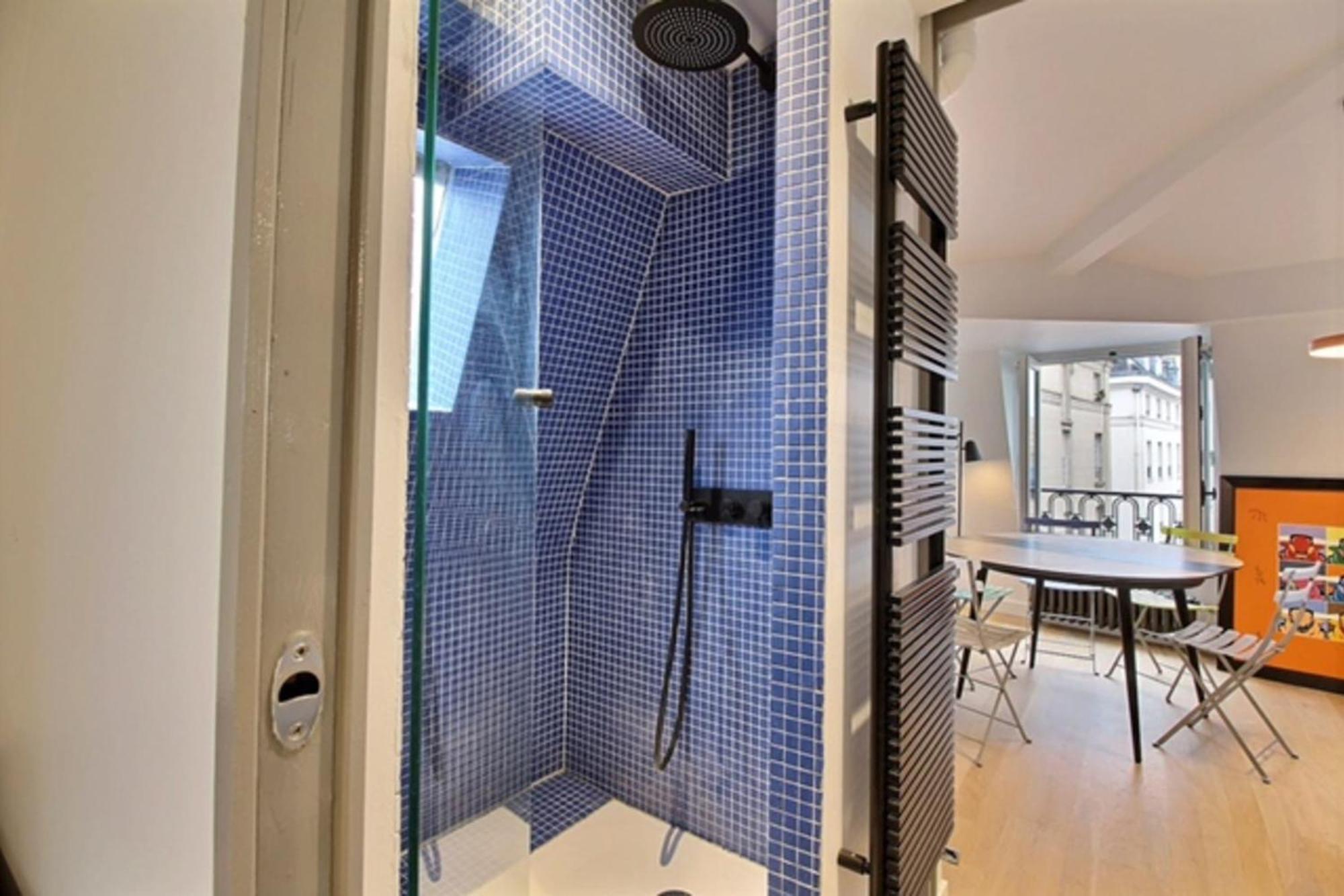 Spacious Comfortable Apartment *