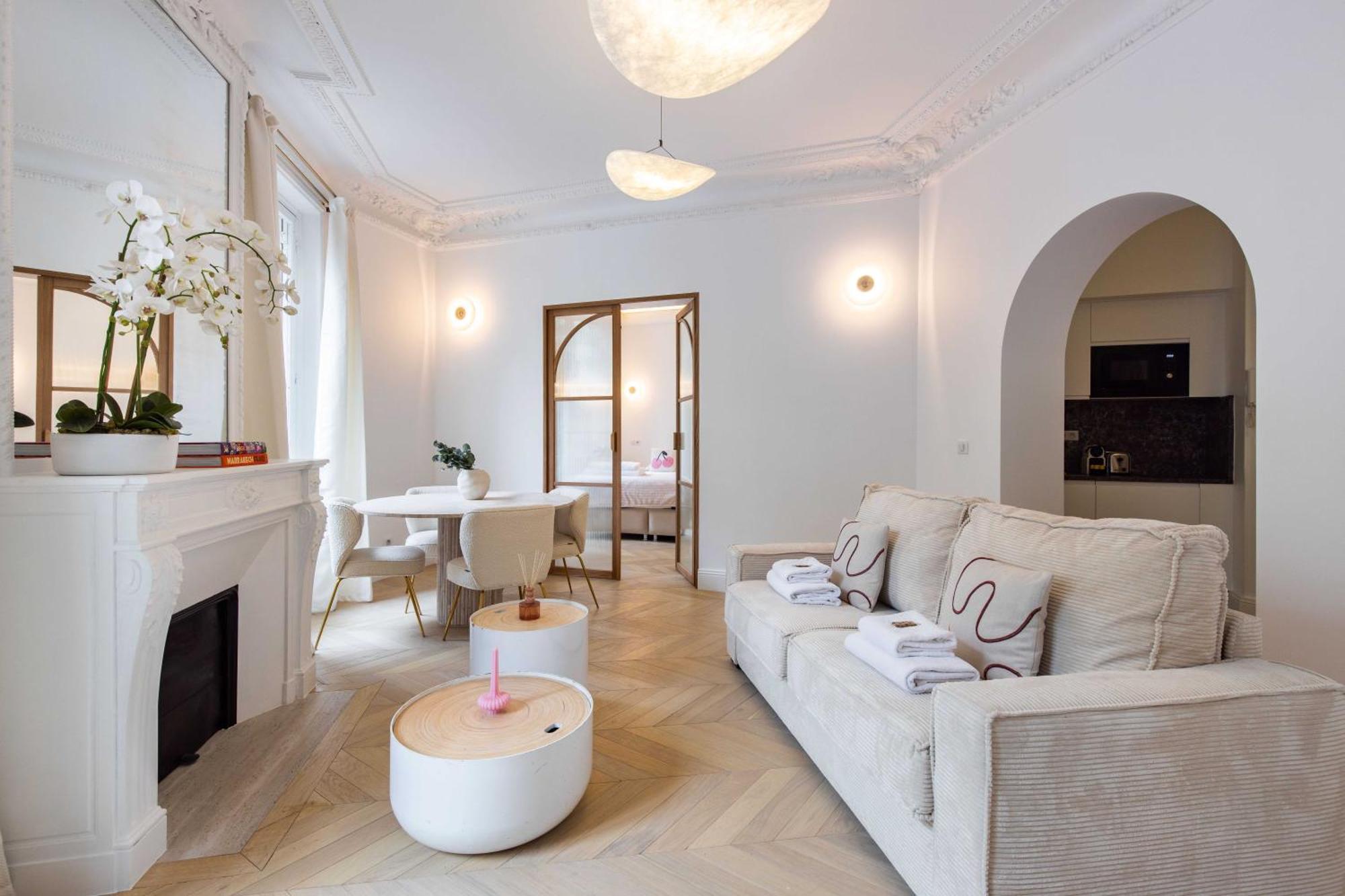 Charming Flat - 2bd-6p - Eiffel Tower Apartment Paris