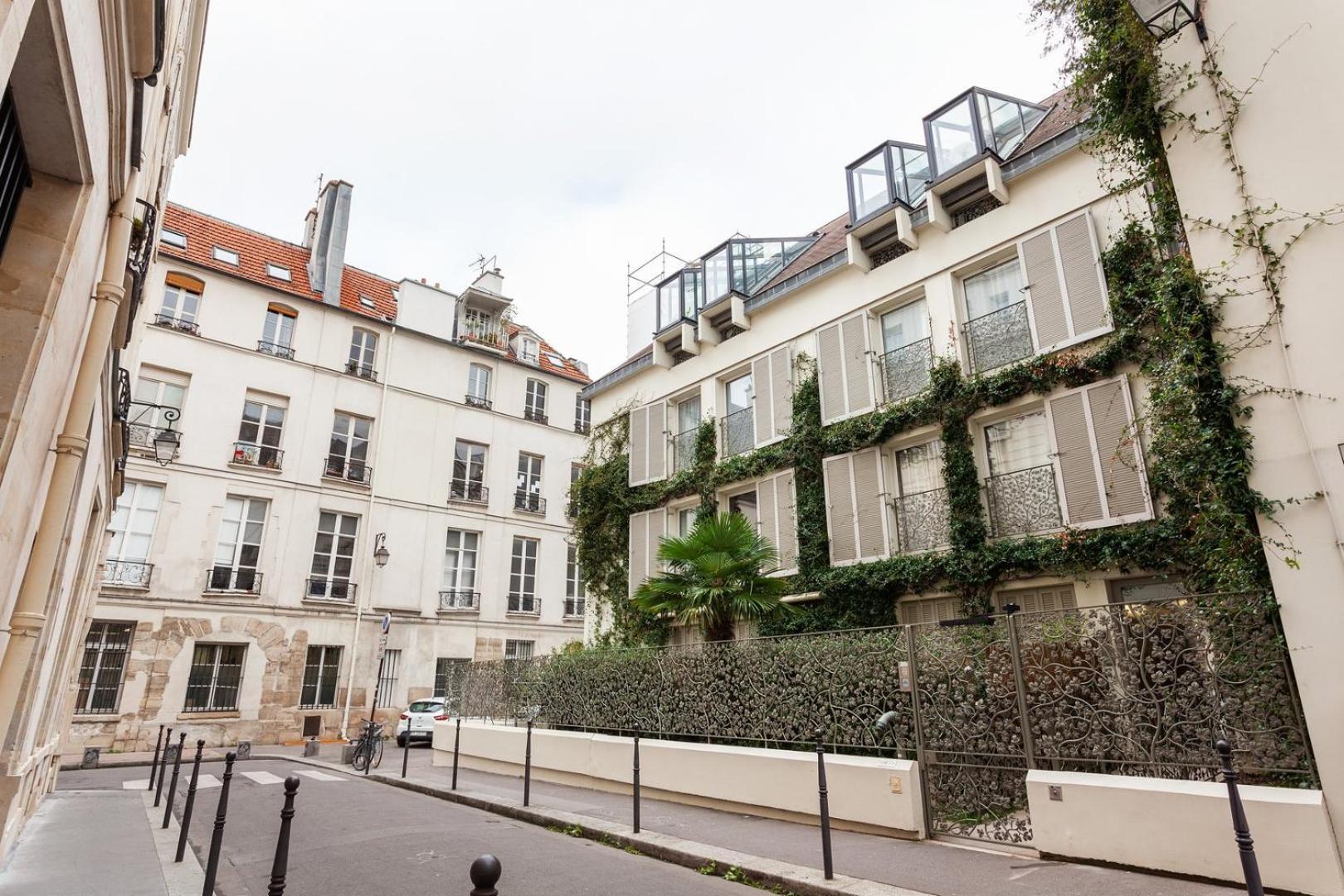 Guestready - Spacious In The Heart Of The Marais *