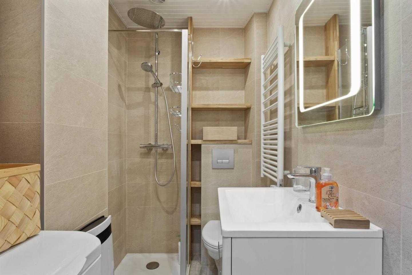 Guestready-charming 15 Mins To Grand Palais Parigi