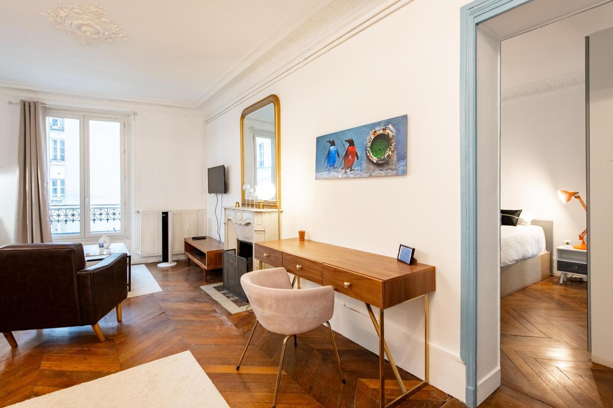 Stylish 2-bedroom Near The Famous Moulin Rouge Apartment Paris