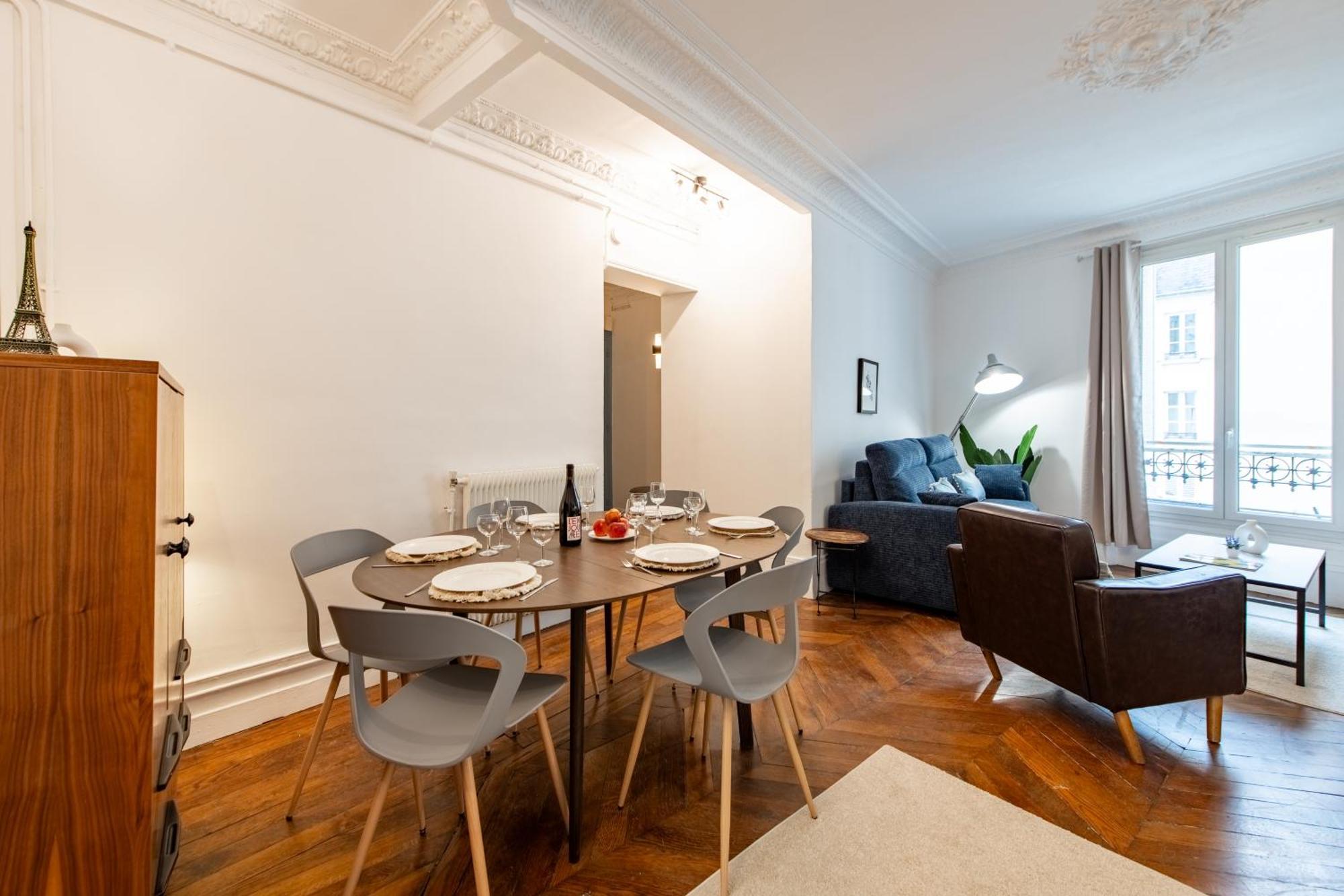 Stylish 2-bedroom Near The Famous Moulin Rouge Apartment Paris