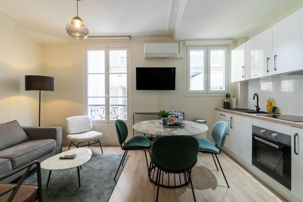 B2#two Bedrooms#champs Elysees#arc De Triomphe#ac Parigi