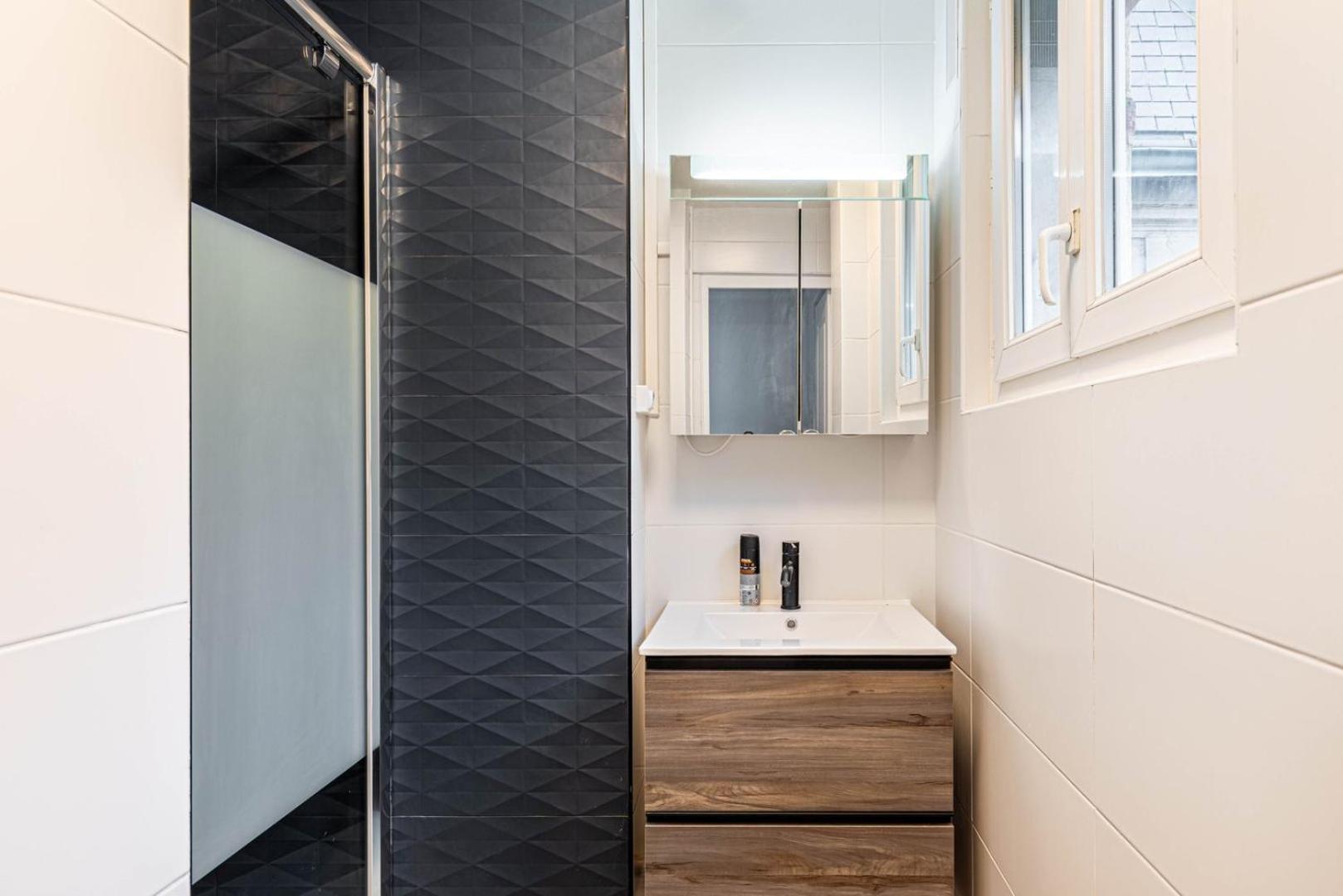 Guestready - High-rise Haven Near Sacre-coeur *