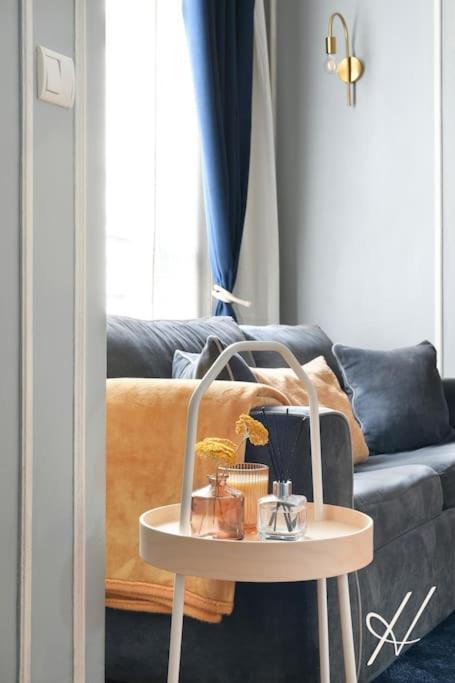 Location 4p - Champs-elysees *