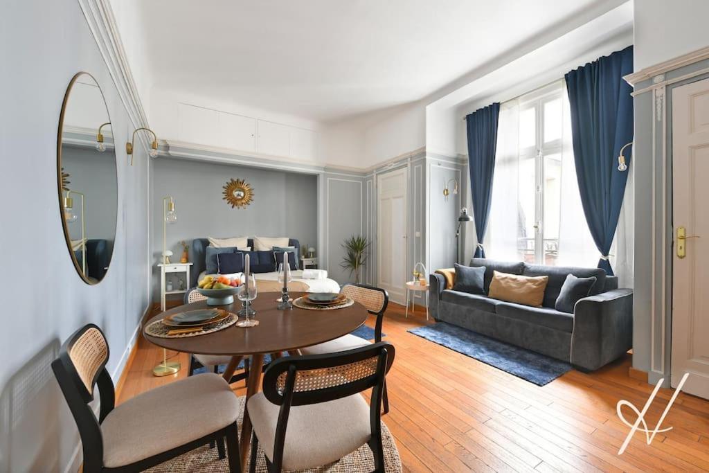 Apartment Location 4p - Champs-elysees