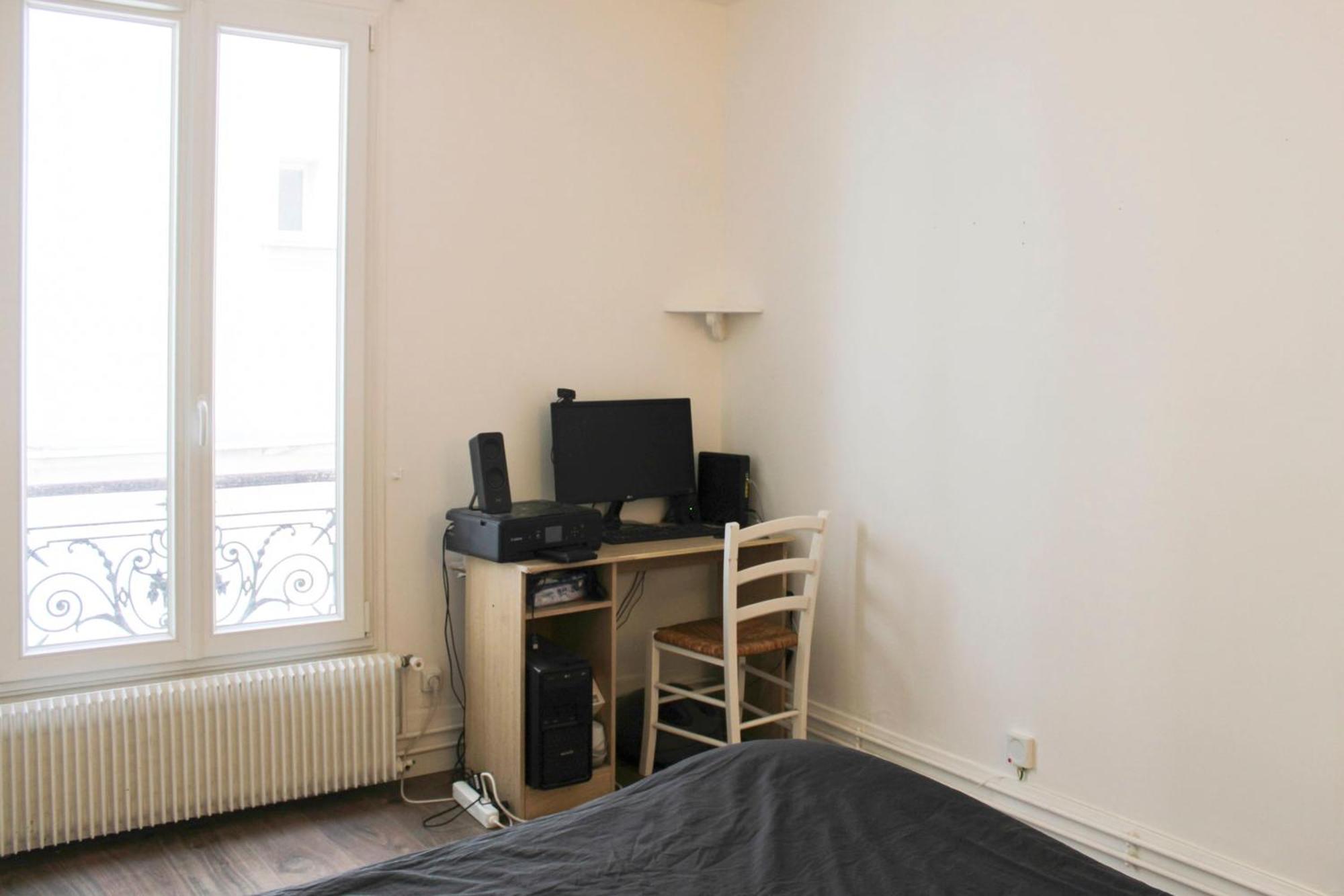 Charming T2 Near Montmartre Apartment