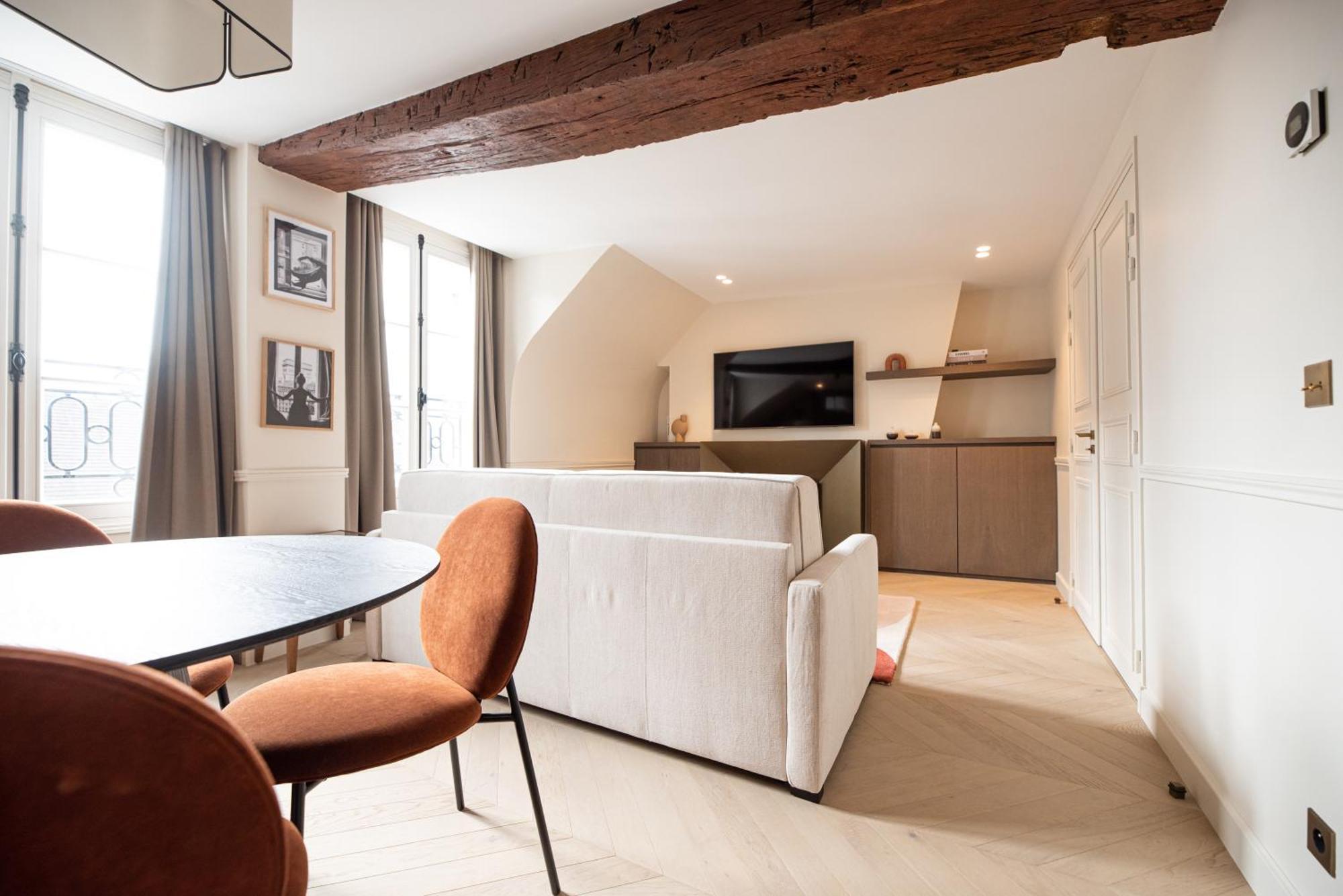 Mbm - Luxury In Marais *