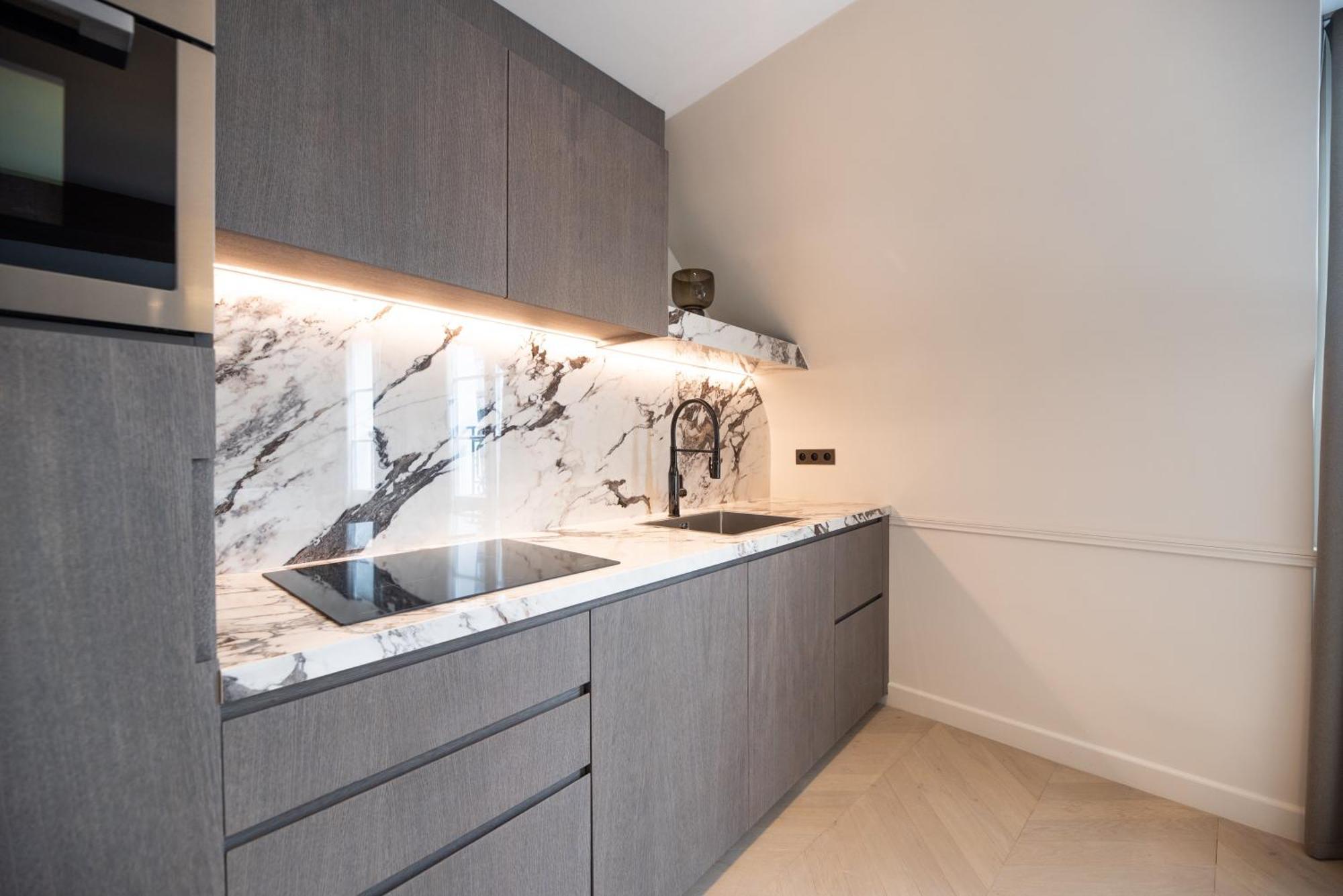 Mbm - Luxury In Marais *