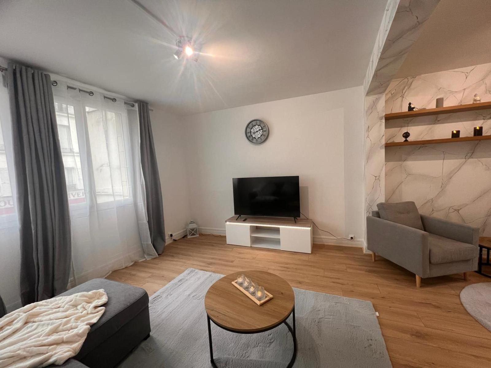Grenelle - Hala Apartment *