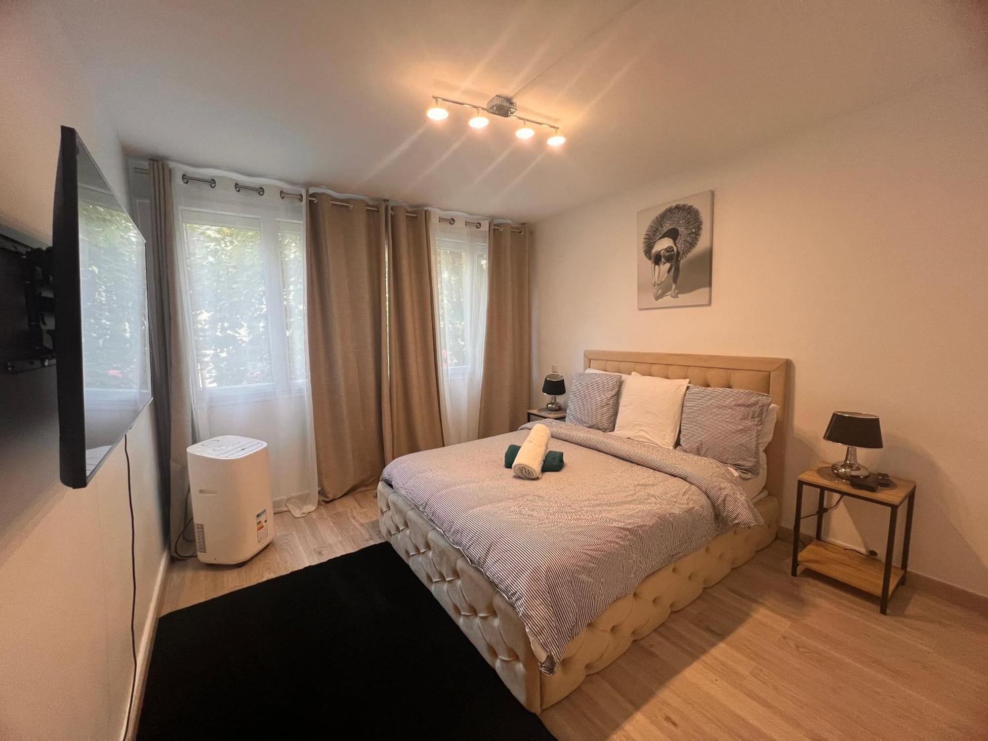 Apartment Grenelle - Hala Paris