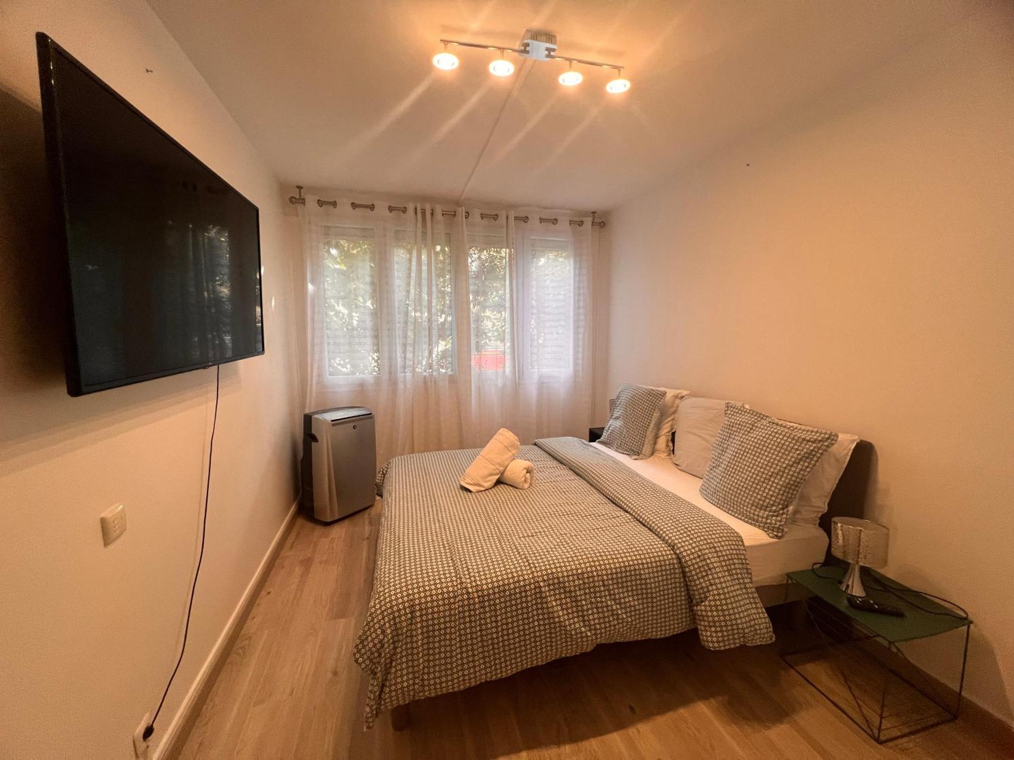 Grenelle - Hala Apartment *
