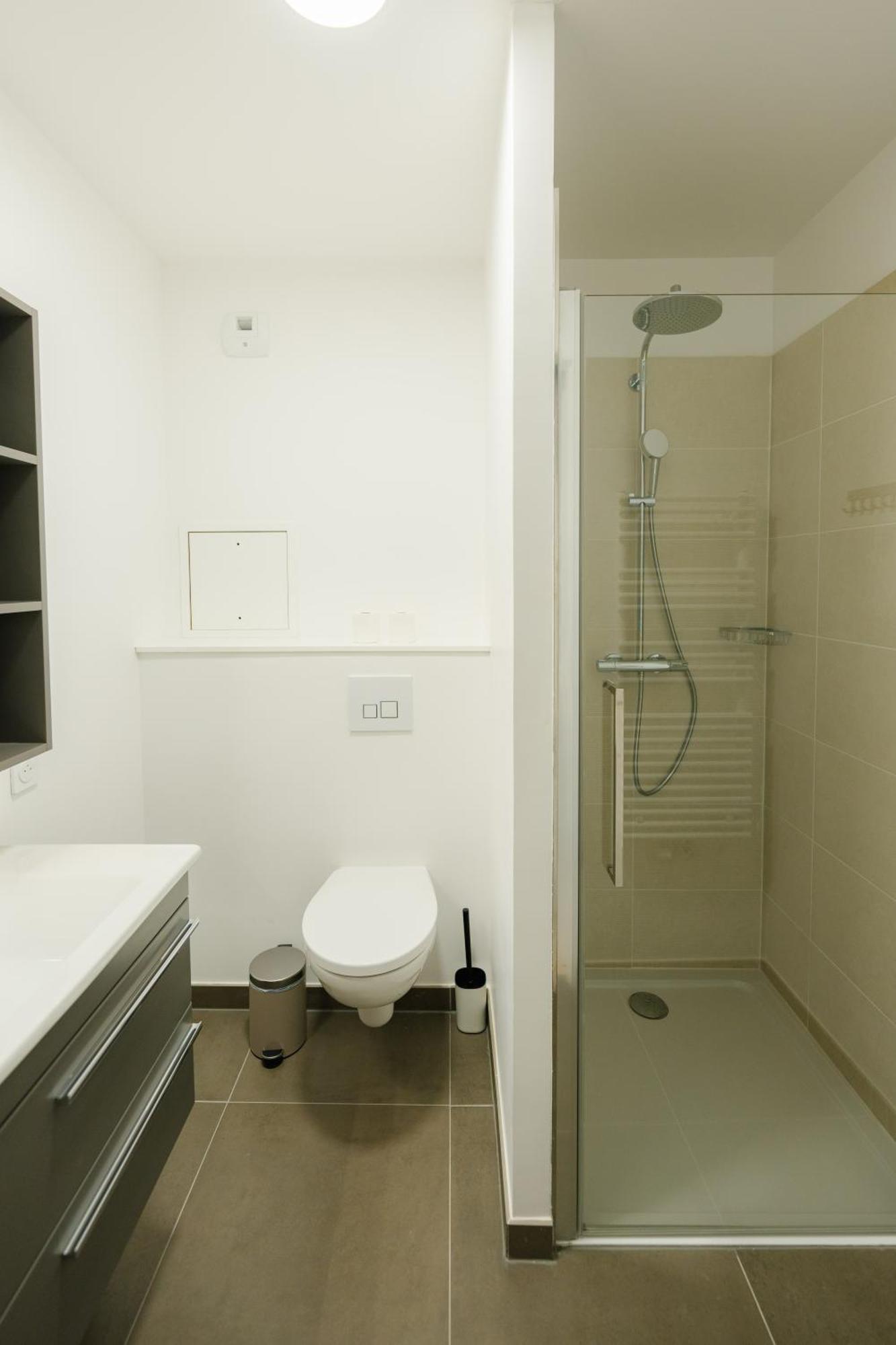 Confort Absolu A ,superbe Renove 7 Avec Salles De Bain Privatives * Parigi