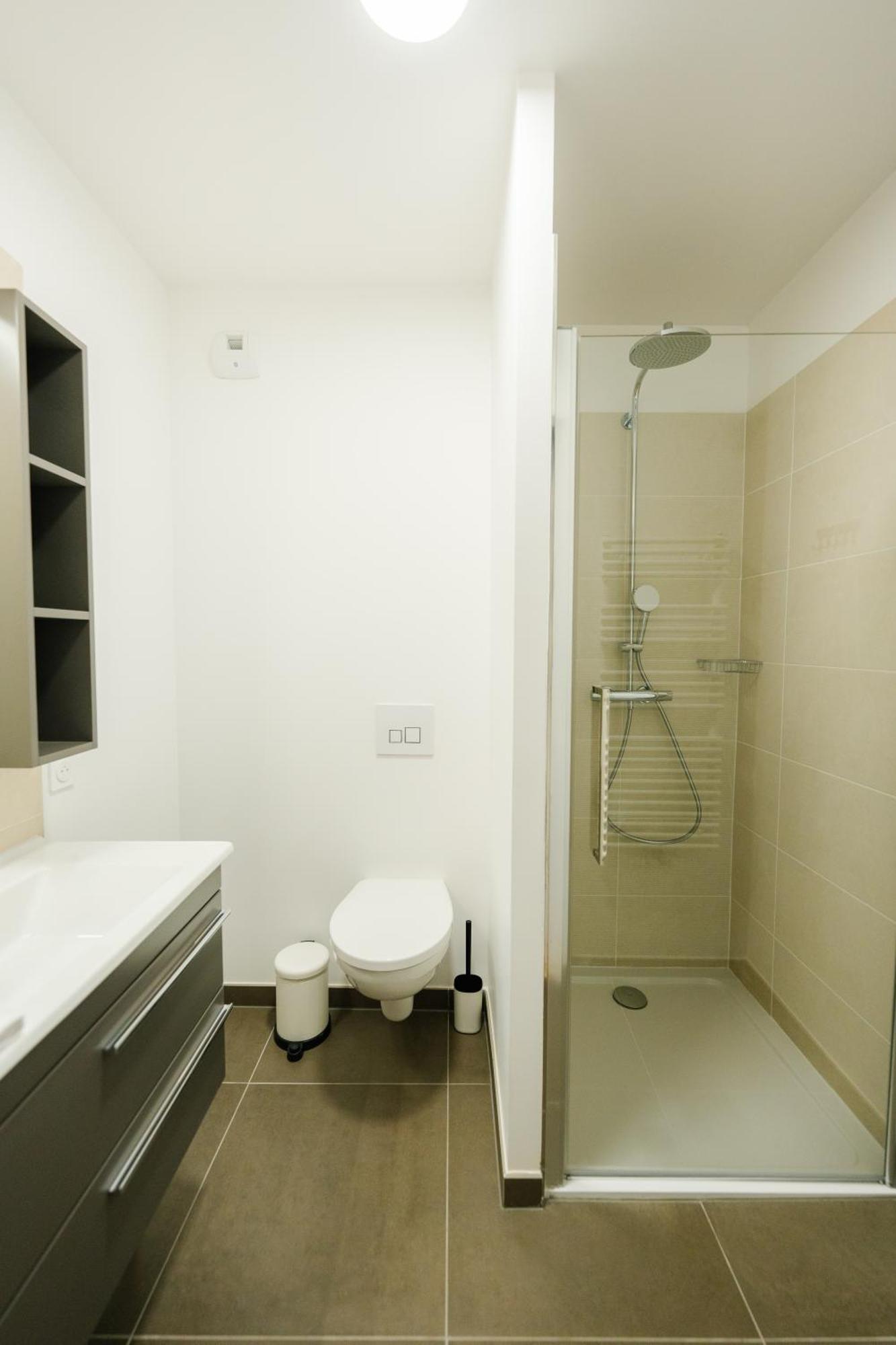 Confort Absolu A ,superbe Renove 7 Avec Salles De Bain Privatives Appartamento Parigi