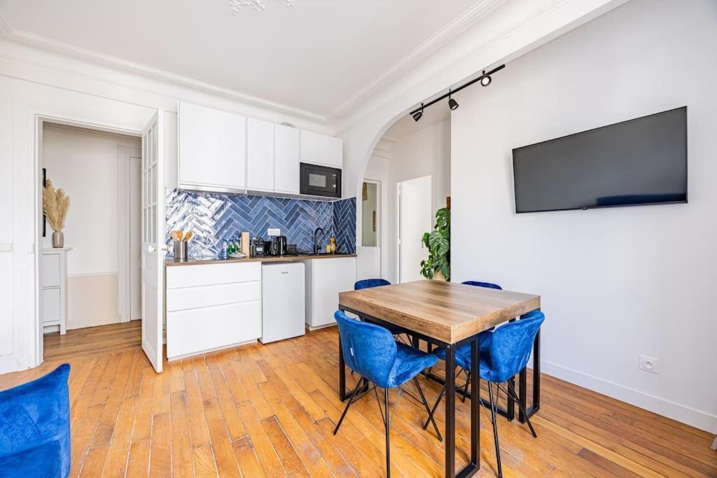 Appartamento 2 Bedrooms#2 Bathrooms#paris 14#alesia Parigi