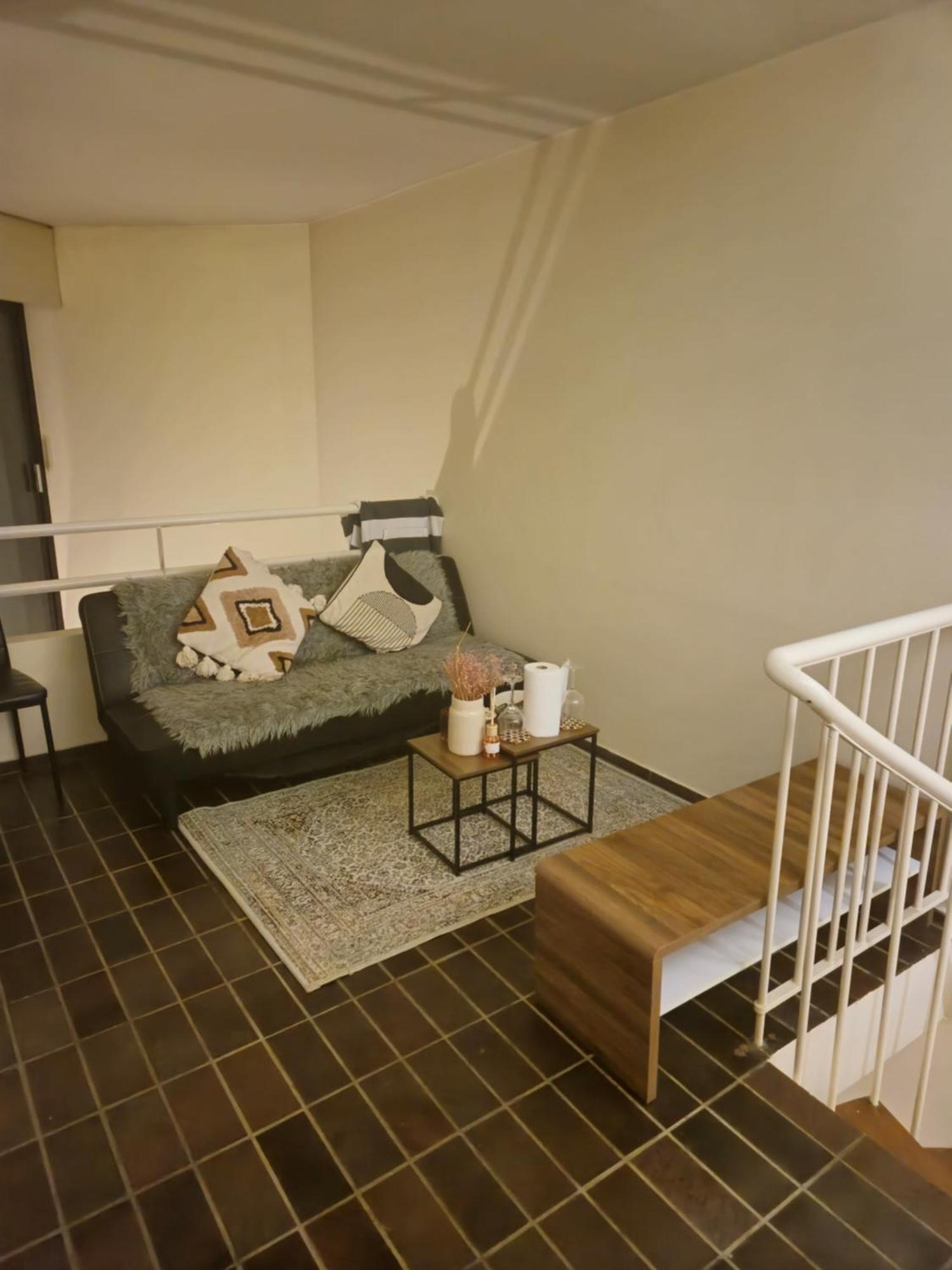 Etage D'un Duplex Au 17eme Arr De , Vue Sur Le Defense, A 10min Des Champs Elysee * Parigi