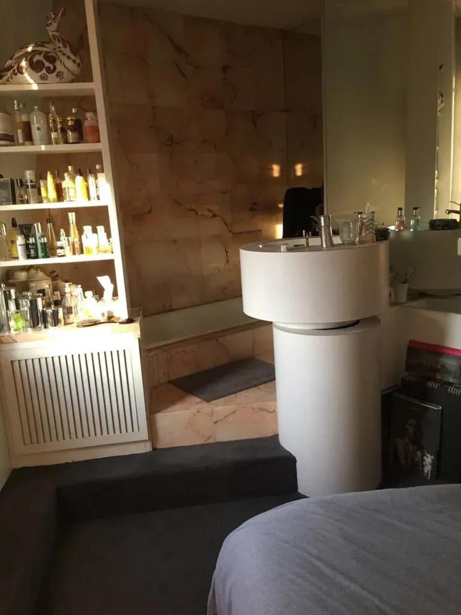 Appartamento Avec Vue Sur Tour Eiffel 60 M² Parigi