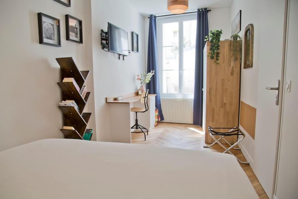 Apartment Fully Renovated Historic In Heart Mouffetard Paris
