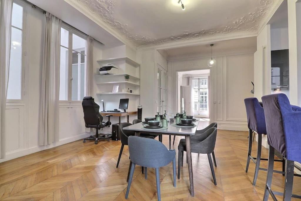 Luxury 3 Bedrooms Near Champs Elysees Appartamento