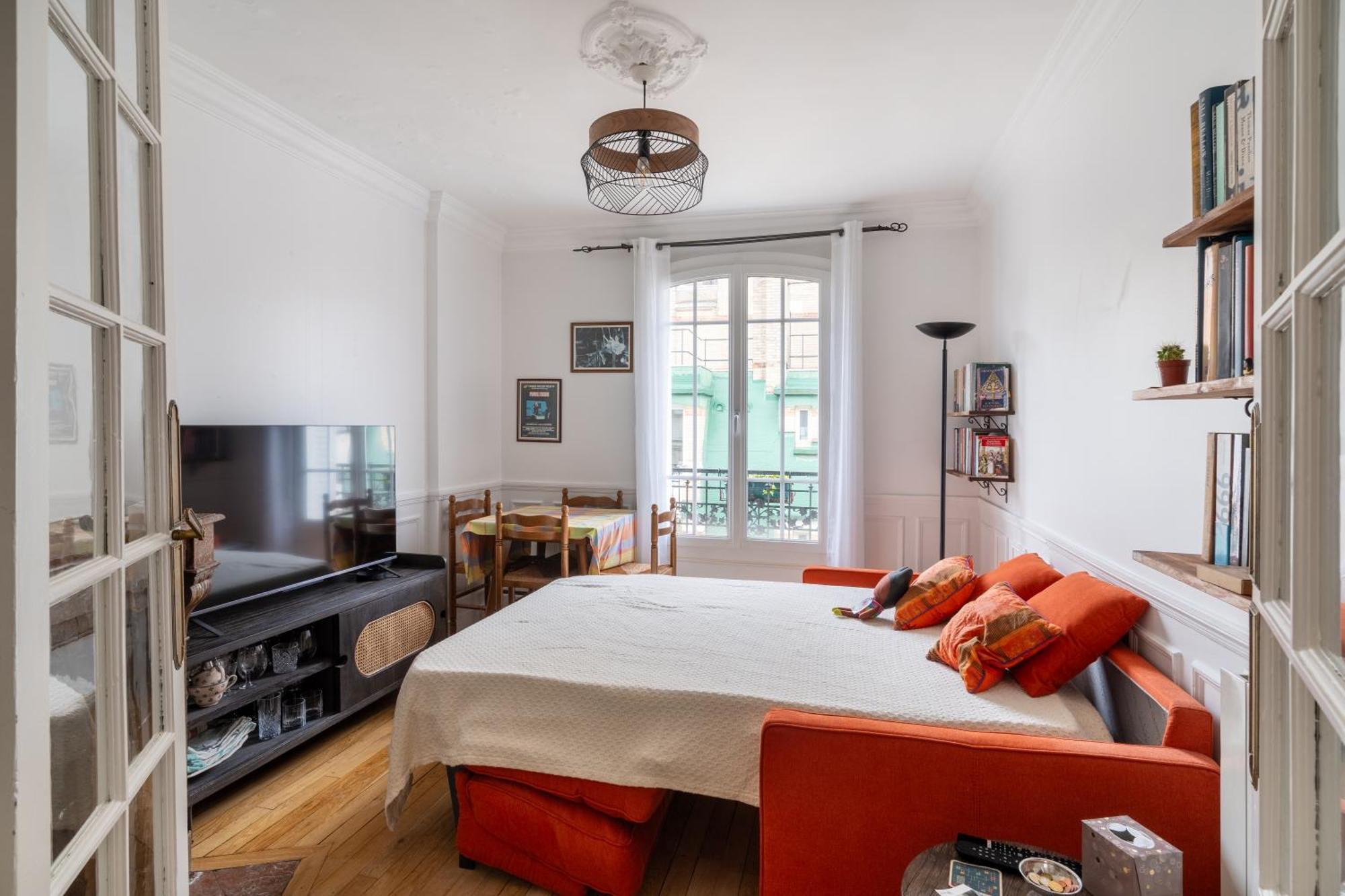 Apartment Chic 1bd With Balcony Picpus Paris