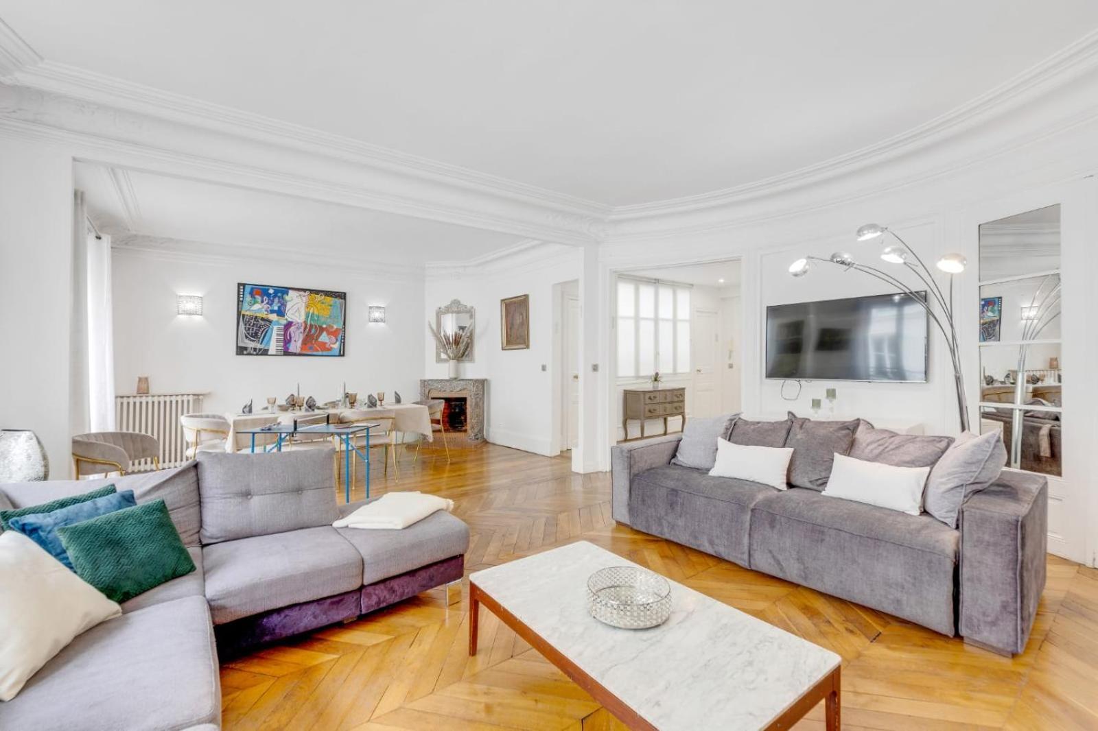 Luxurious Flat Champs Elysee Appartamento