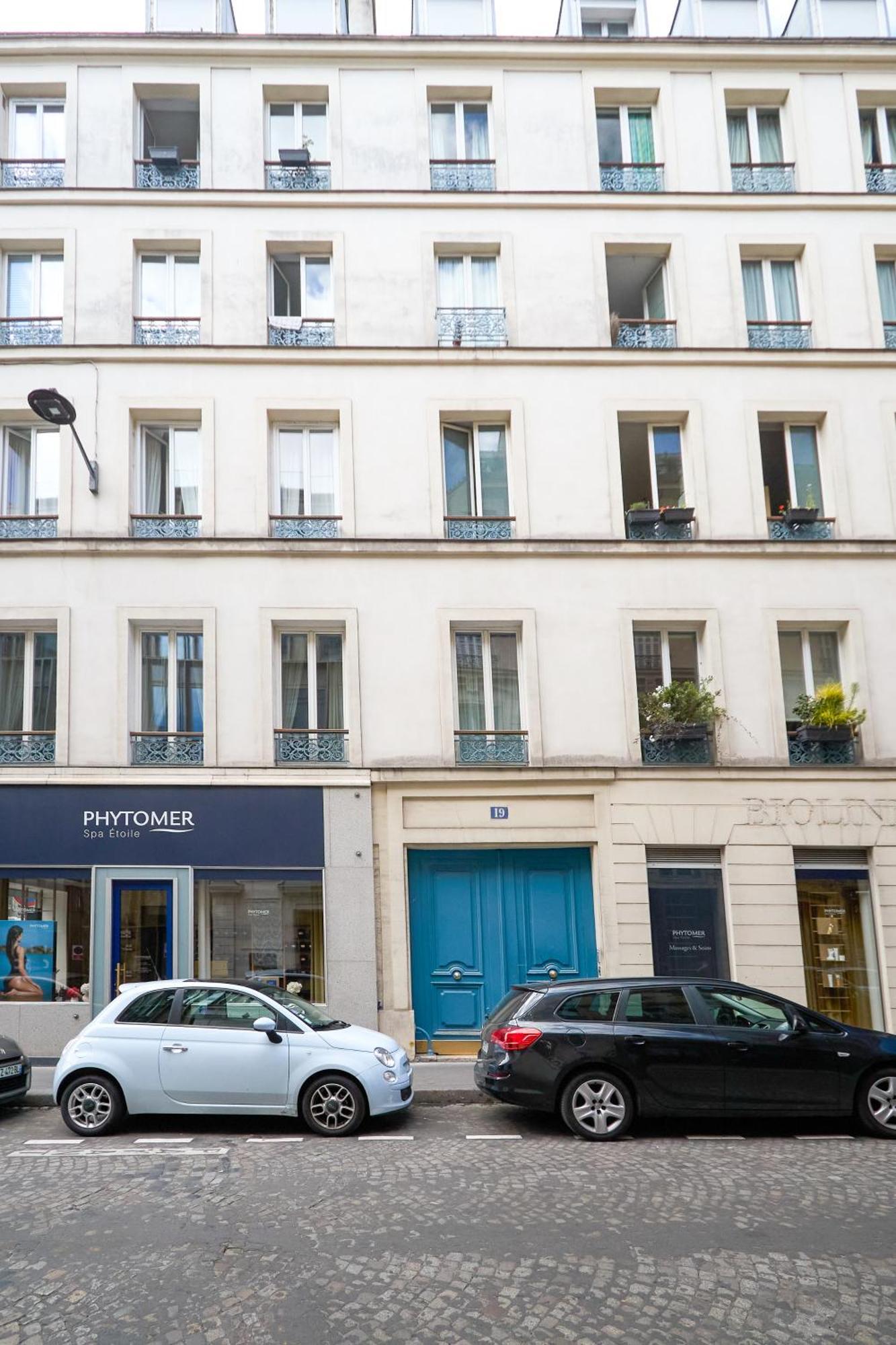Champs-Elysees Executive Apartment Apartment