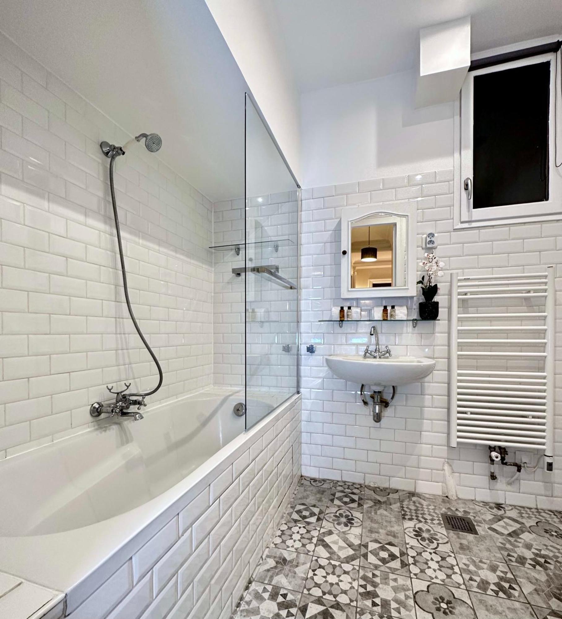 Luxurious In Le Marais Apartment