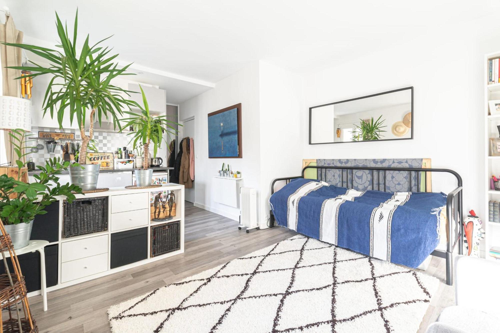 Appartamento Beautiful And Bright Studio Near Belleville Parigi