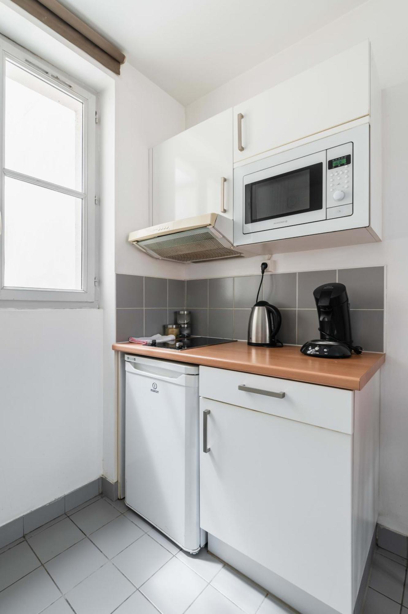 403 - Charmant Studio Jardins Des Plantes -paris 5 *